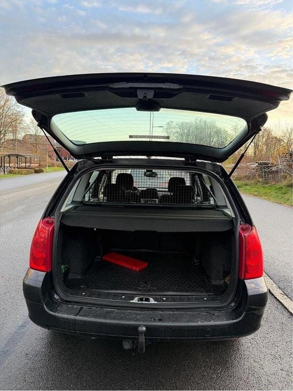 Svart Begagnad 2008 Peugeot 307 Kombi | 17 900 kr (Bra pris) - Bild 1/4