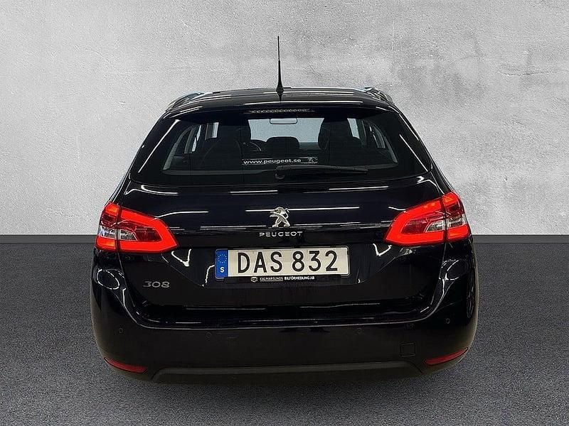 Begagnad Peugeot 308 SW Active 110 HK (80 kW) 2015 Blå Kombi