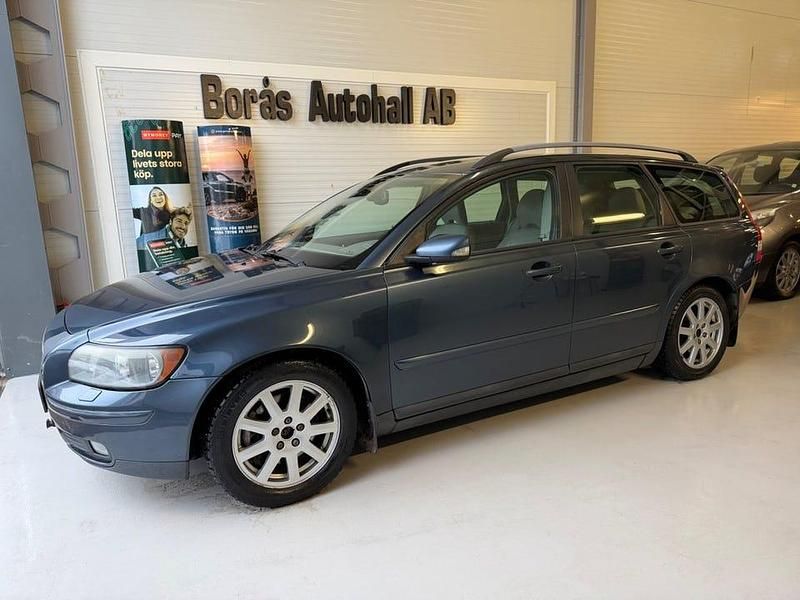Begagnad Volvo V50 Summum 170 HK (125 kW) 2005 Blå Kombi