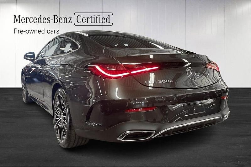 Begagnad Mercedes CLE300 AMG Line Premium Plus 313 HK (230 kW) 2025 Grå Sportkupé