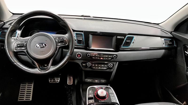 Begagnad Kia e-Niro Advance 150 kW (204 HK) 2019 Blå SUV