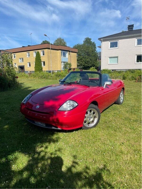 Röd Begagnad 2002 Fiat Barchetta Cab | 59 000 kr - Bild 1/4