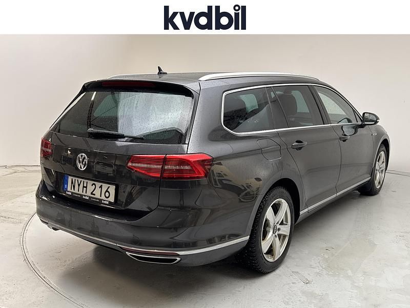 Begagnad VW Passat GTE 2018 Grå Kombi