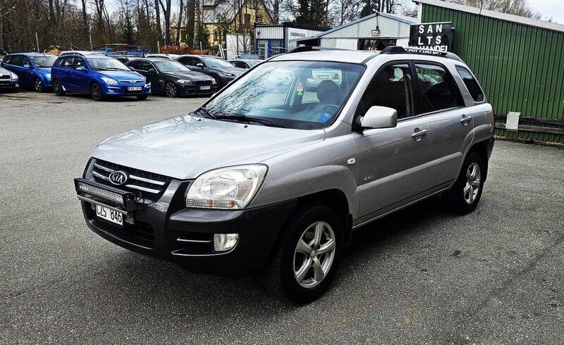 Silver Begagnad 2006 Kia Sportage SUV | 49 900 kr (Marknadspris) - Bild 1/4