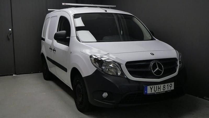 Vit Begagnad 2019 Mercedes Citan 109 Van | 104 900 kr (Marknadspris) - Bild 1/4