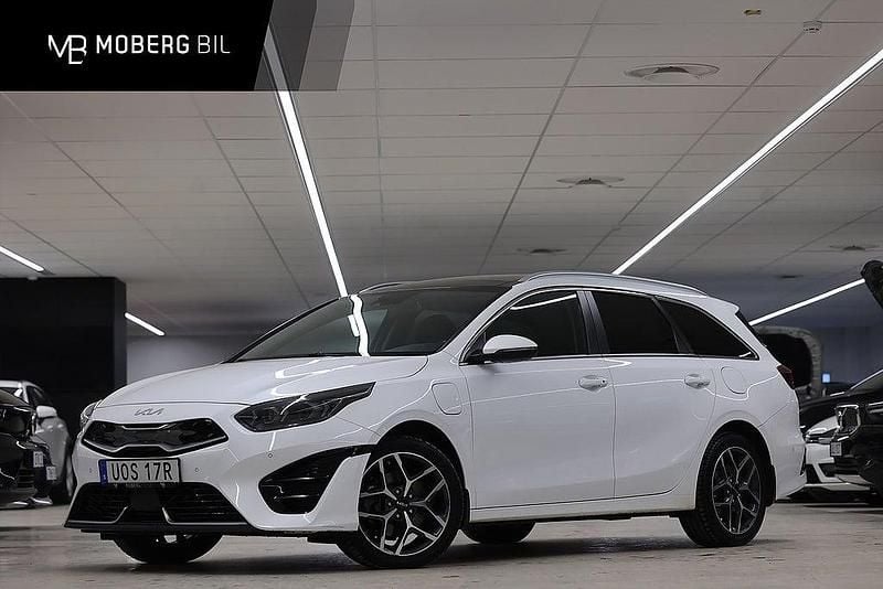 Vit Begagnad 2021 Kia Ceed Sportswagon Advance Kombi | 229 900 kr (Marknadspris) - Bild 1/2