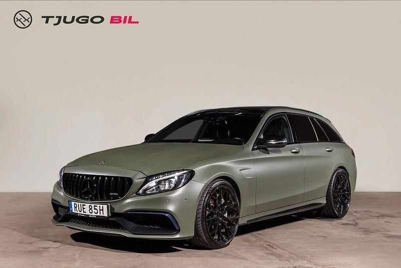 Mörkgrå (grå) Begagnad 2016 Mercedes C63 AMG AMG Kombi | 419 900 kr (Marknadspris) - Bild 1/4
