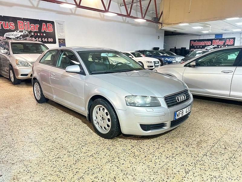 Begagnad Audi A3 150 HK (110 kW) 2003 Silver Halvkombi