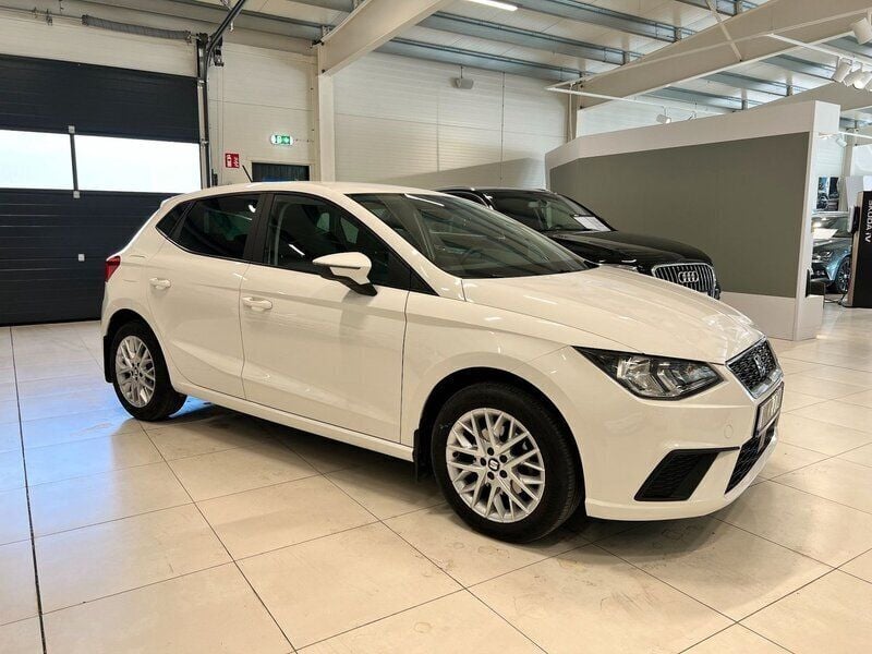 Vit Begagnad 2019 Seat Ibiza Style Halvkombi | 149 900 kr (Marknadspris) - Bild 1/2