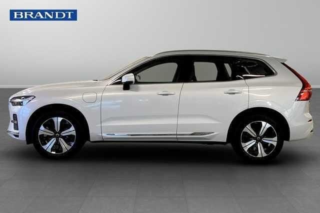 Begagnad Volvo XC60 Plus 355 HK (261 kW) 2023 Vit SUV