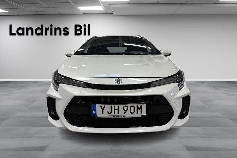 Begagnad Suzuki Swace 122 HK (89 kW) 2021 Vit Kombi