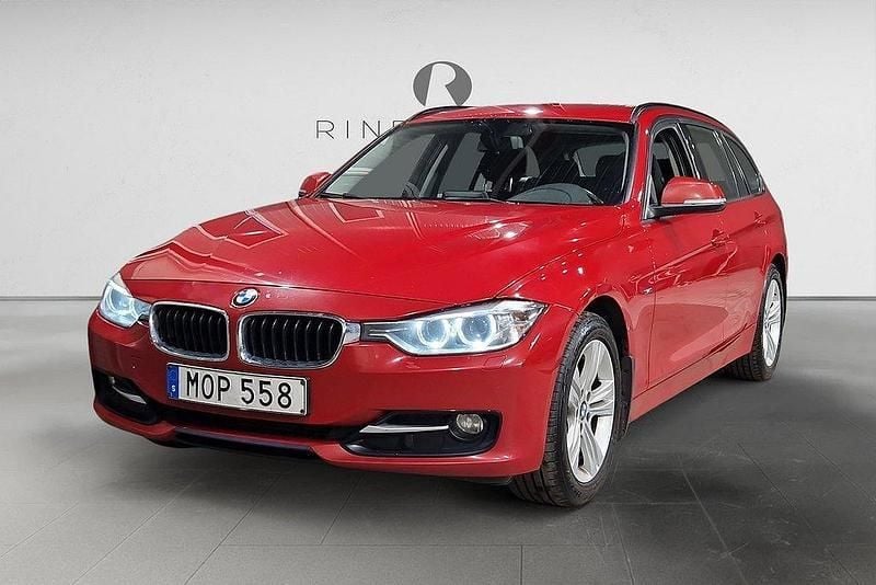 Röd Begagnad 2014 BMW 318 Sport Line Kombi | 119 900 kr (Marknadspris) - Bild 1/3