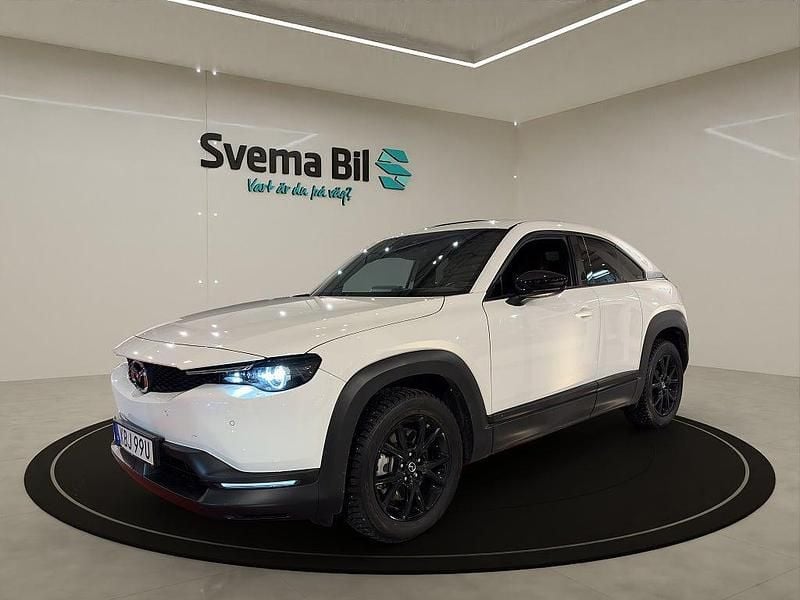 Vit Begagnad 2021 Mazda MX30 Touring SUV | 159 900 kr (Marknadspris) - Bild 1/4
