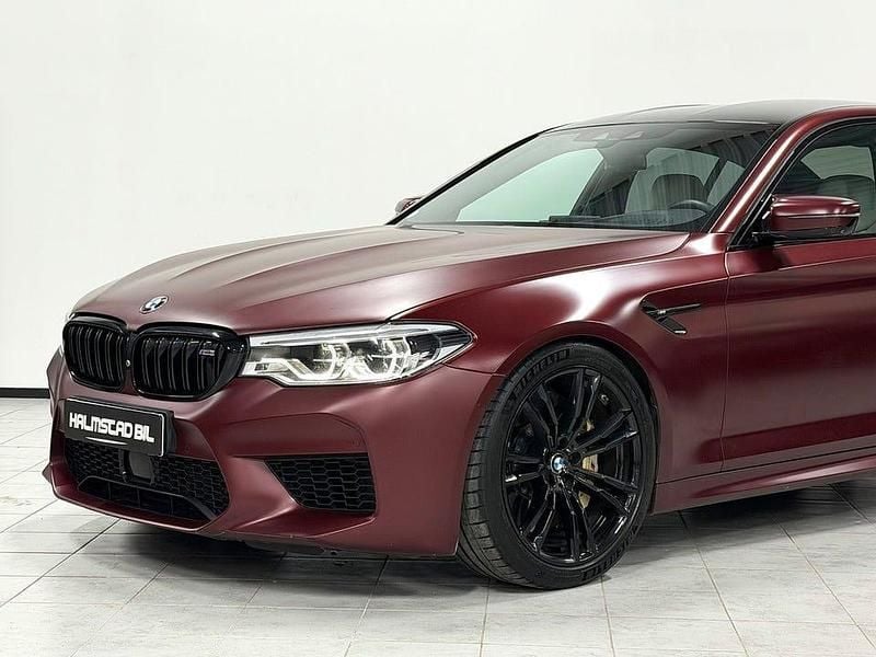 Begagnad BMW M5 600 HK (441 kW) 2018 Röd Sedan