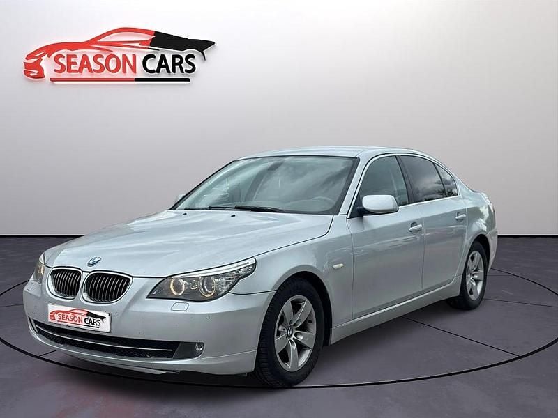 Ljusgrå Begagnad 2007 BMW 523 Sedan | 39 900 kr (Superpris) - Bild 1/3