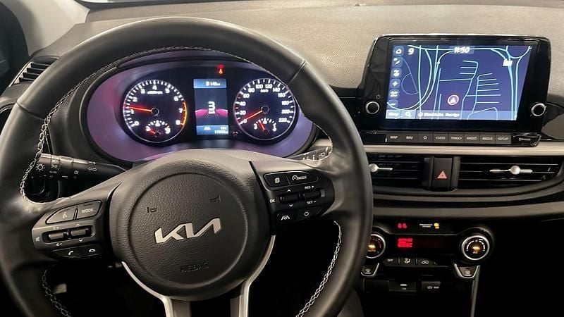 Begagnad Kia Picanto 2023 Grå Halvkombi