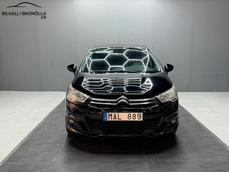 Svart Begagnad 2011 Citroën C4 Halvkombi | 74 900 kr (Lite dyr) - Bild 1/4