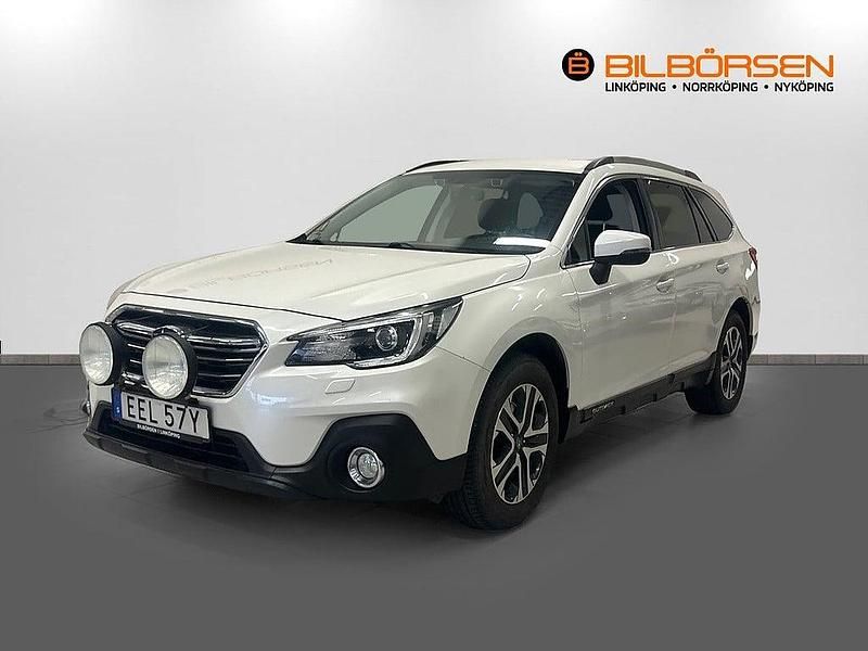 Vit Begagnad 2019 Subaru Outback Active Kombi | 269 900 kr (Marknadspris) - Bild 1/4