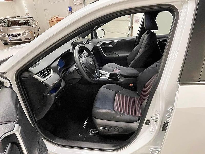 Begagnad Suzuki Across 2023 Vit SUV