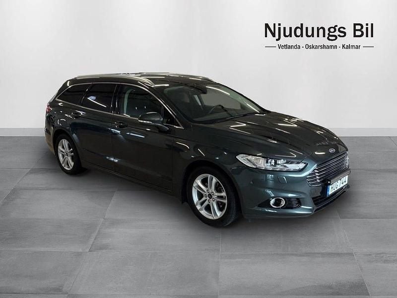 Begagnad Ford Mondeo Titanium 160 HK (117 kW) 2015 Grön Kombi