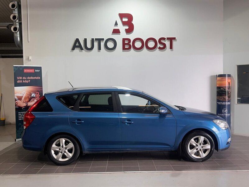 Blå Begagnad 2010 Kia Ceed Sportswagon 4 Kombi | 35 000 kr (Bra pris) - Bild 1/4