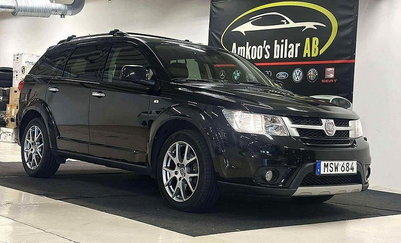Svart Begagnad 2012 Fiat Freemont SUV | 79 900 kr (Marknadspris) - Bild 1/4