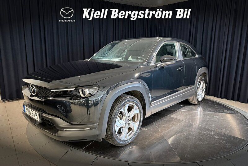 Svart Begagnad 2022 Mazda MX30 Sky SUV | 179 000 kr (Bra pris) - Bild 1/4