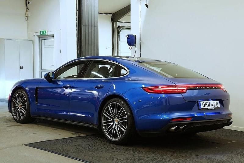 Begagnad Porsche Panamera Sport 441 HK (324 kW) 2016 Blå Halvkombi