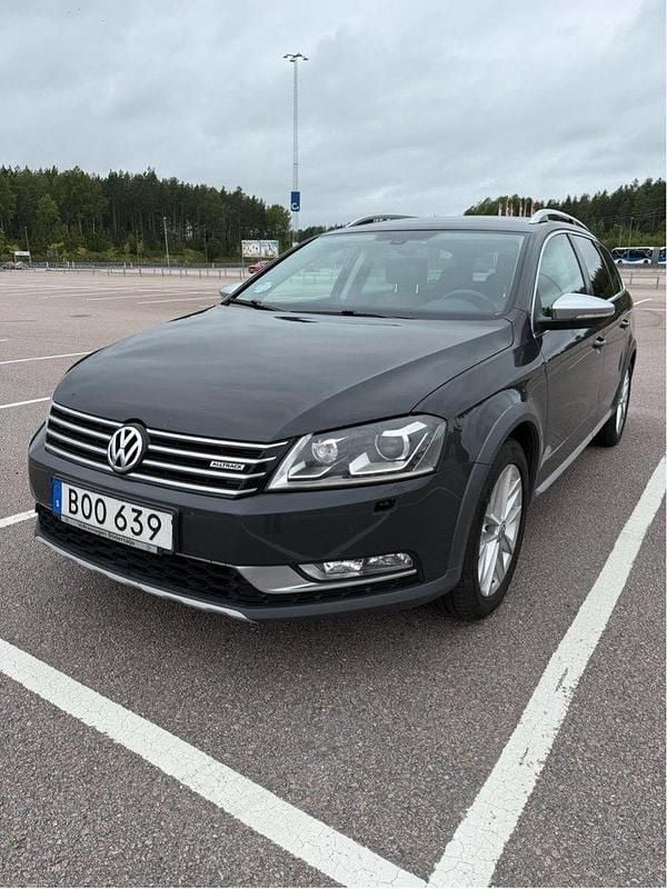 Grå Begagnad 2014 VW Passat Alltrack Kombi | 89 000 kr (Bra pris) - Bild 1/4