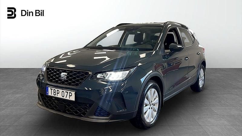 Blå Begagnad 2025 Seat Arona Style SUV | 208 500 kr (Marknadspris) - Bild 1/4