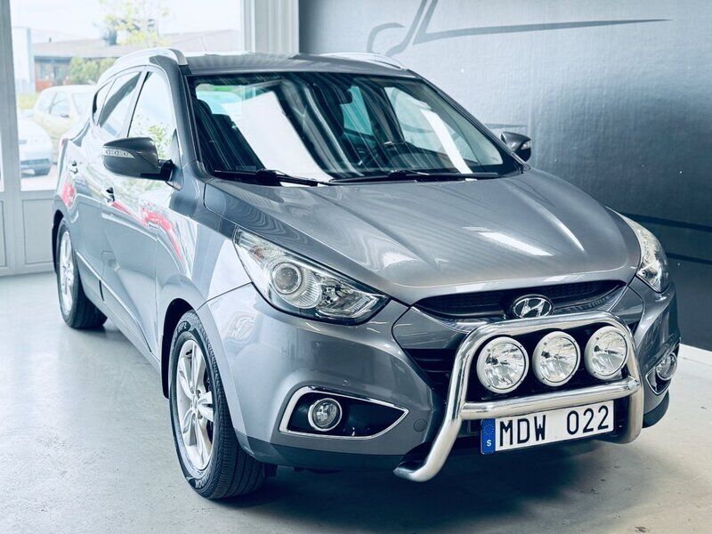Grå Begagnad 2011 Hyundai ix35 Eco SUV | 74 900 kr - Bild 1/3