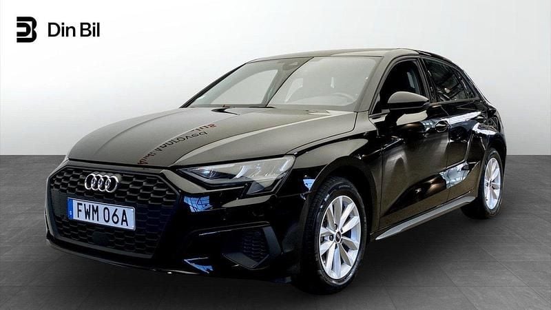 Svart Begagnad 2022 Audi A3 Sportback Proline Halvkombi | 279 000 kr (Lite dyr) - Bild 1/4
