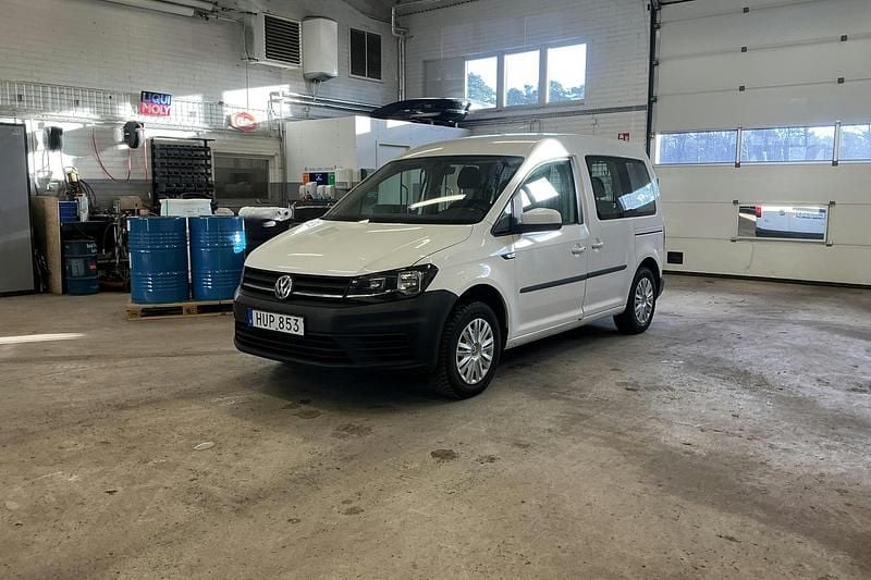Vit Begagnad 2016 VW Caddy Life Minibuss | 85 000 kr (Superpris) - Bild 1/3