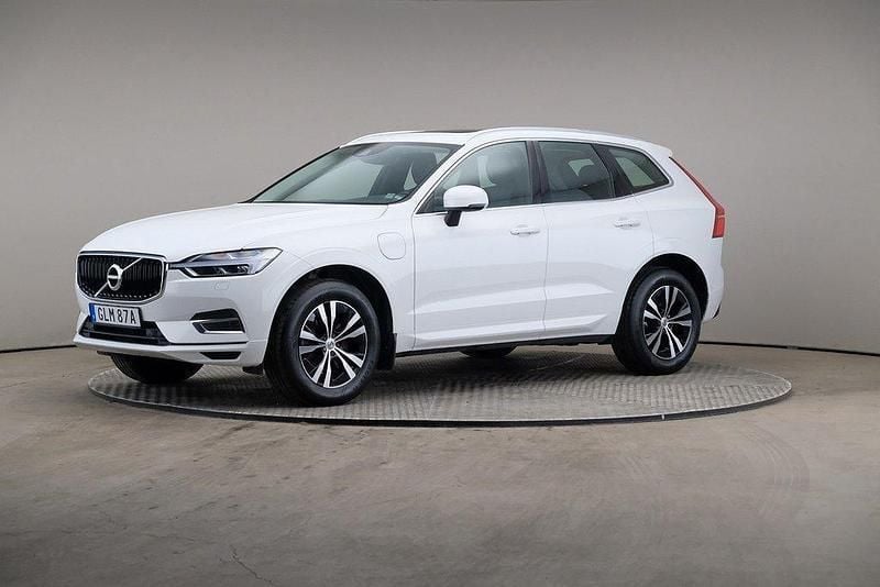 Vit Begagnad 2020 Volvo XC60 Momentum SUV | 309 000 kr - Bild 1/4