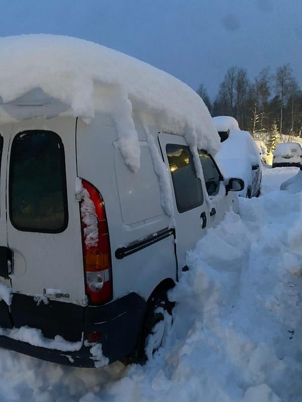 Begagnad Renault Kangoo 84 HK (61 kW) 2008 Minibuss