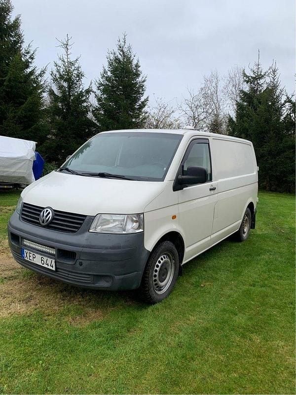 Vit Begagnad 2006 VW T5 Van | 48 000 kr (Bra pris) - Bild 1/4