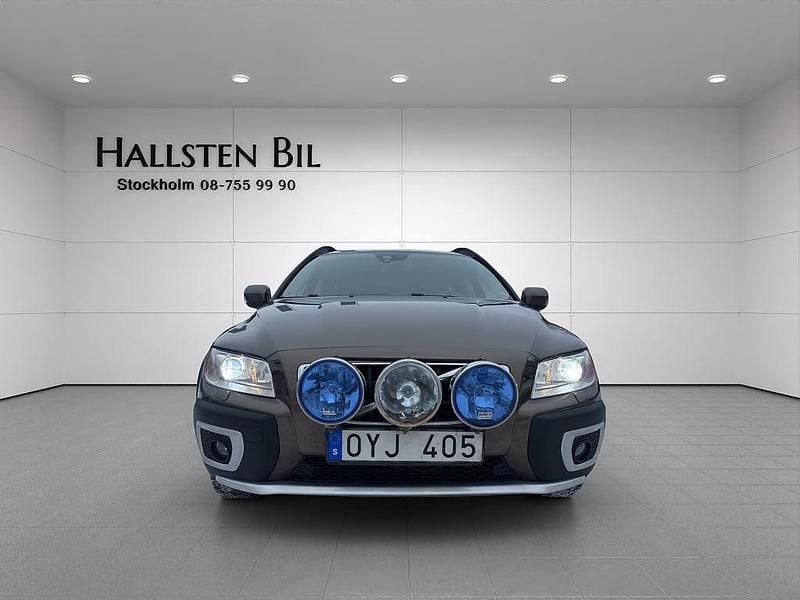 Begagnad Volvo XC70 Momentum 163 HK (119 kW) 2011 Brun metallic Kombi