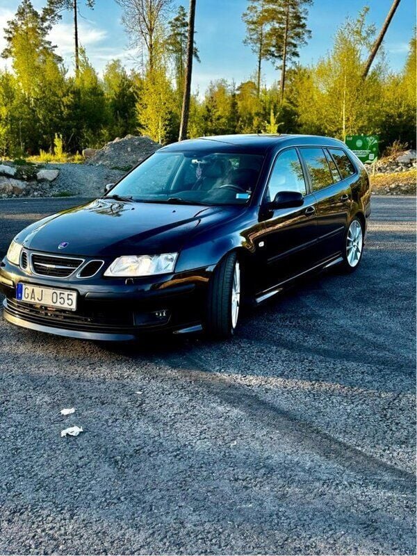 Svart Begagnad 2007 Saab 9-3 Aero Kombi | 41 000 kr (Marknadspris) - Bild 1/4