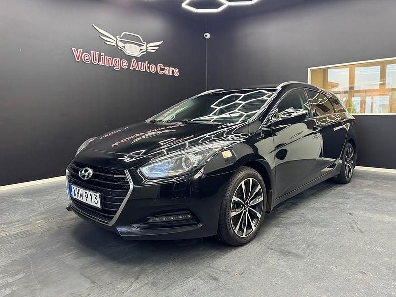 Begagnad Hyundai i40 141 HK (103 kW) 2016 Svart Kombi