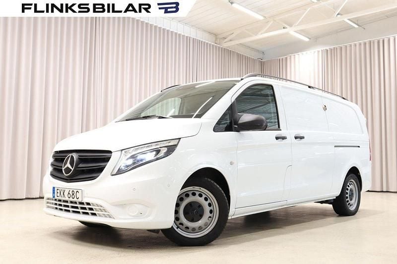 Vit Begagnad 2022 Mercedes Vito Minibuss | 354 900 kr (Bra pris) - Bild 1/4