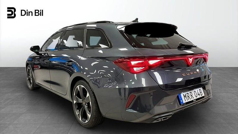 Begagnad Cupra Leon 150 HK (110 kW) 2024 Mörkgrå Kombi