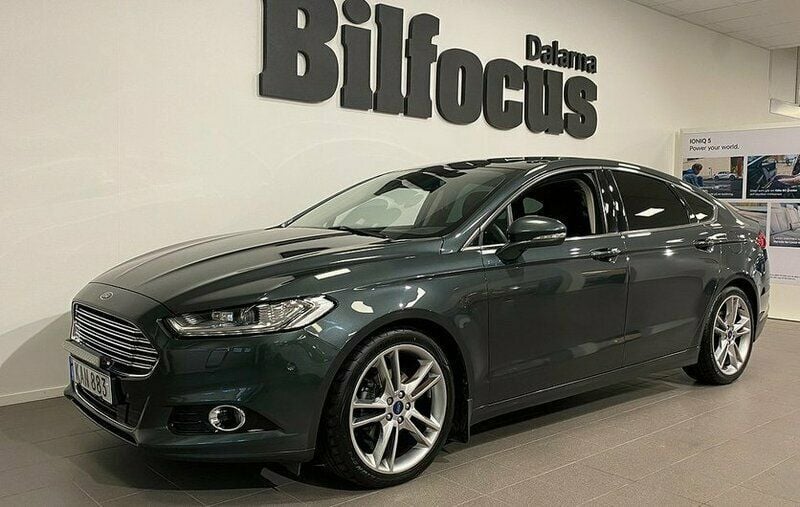Begagnad Ford Mondeo Business Edition 211 HK (155 kW) 2015 Grön Halvkombi