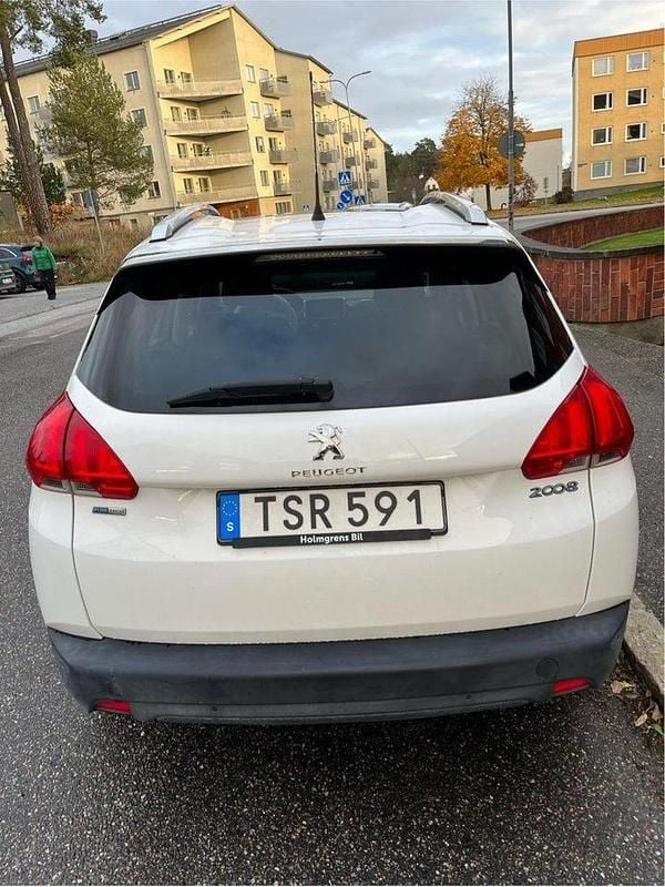 Vit Begagnad 2015 Peugeot 2008 SUV | 45 000 kr (Superpris) - Bild 1/4