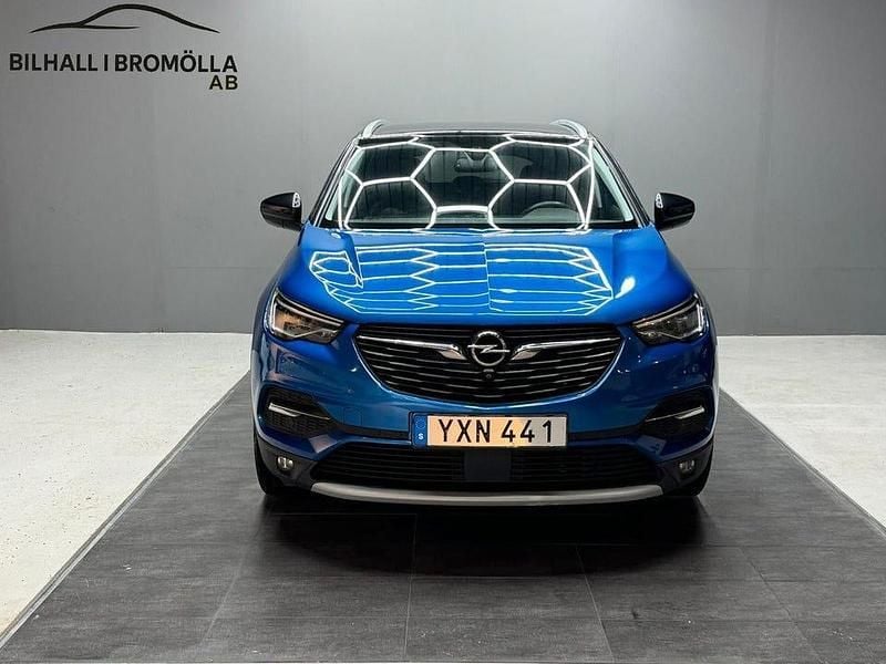 Blå Begagnad 2018 Opel Grandland X Dynamic SUV | 144 900 kr (Marknadspris) - Bild 1/4