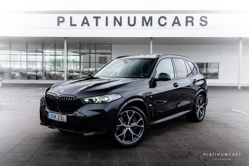 Carbon svart Begagnad 2024 BMW X5 M Sport SUV | 959 000 kr - Bild 1/4