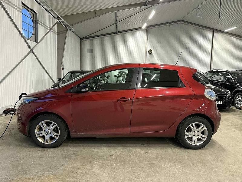 Mörkröd Begagnad 2017 Renault Zoe Halvkombi | 39 500 kr (Bra pris) - Bild 1/4