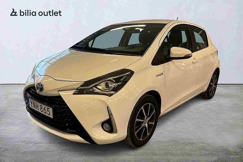 Vit Begagnad 2018 Toyota Yaris Hybrid Edition Halvkombi | 149 900 kr (Bra pris) - Bild 1/1