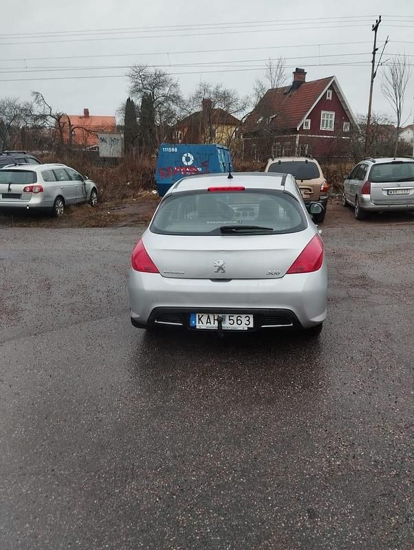 Begagnad Peugeot 308 109 HK (80 kW) 2009 Halvkombi
