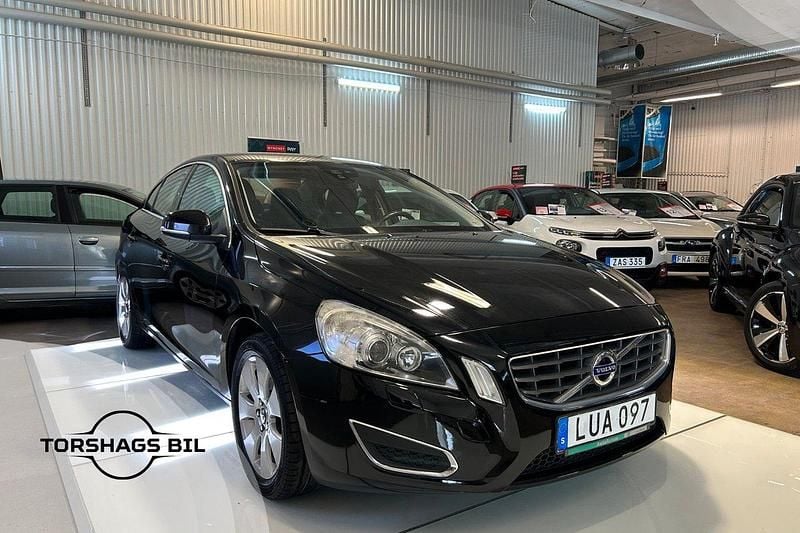 Svart Begagnad 2012 Volvo S60 Summum Sedan | 79 900 kr (Superpris) - Bild 1/3