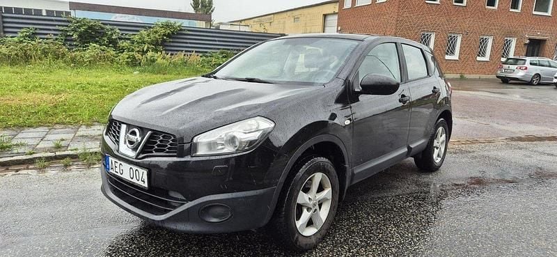 Svart Begagnad 2010 Nissan Qashqai SUV | 23 900 kr (Marknadspris) - Bild 1/4